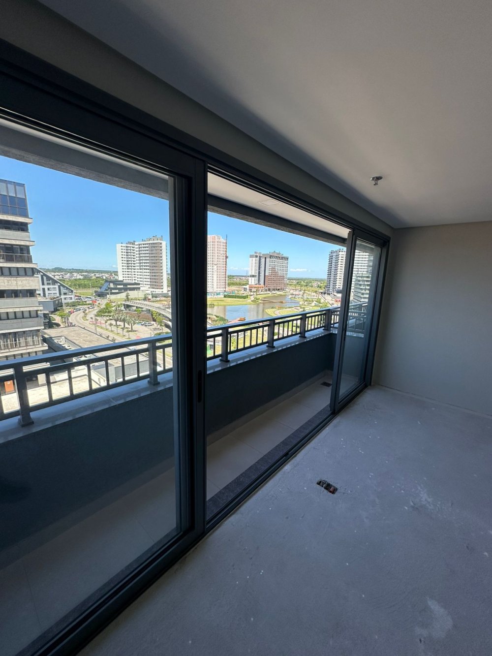 Sala Comercial - Venda - S�o Gon�alo - Pelotas - RS